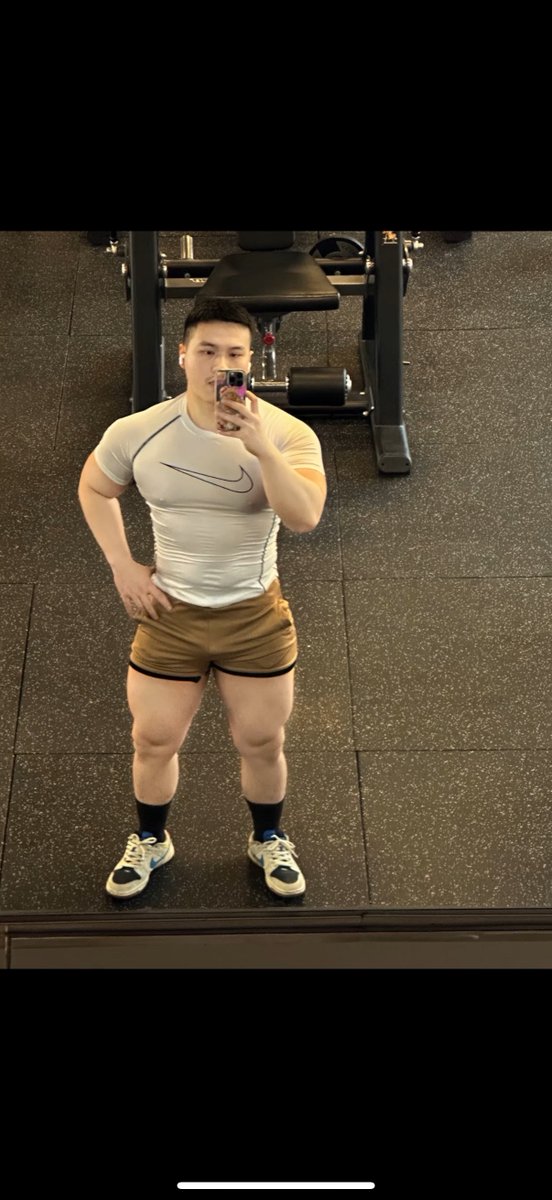 yunaisaac819402's tweet photo. Just pushed past my comfort zone at the gym today—new PR on deadlifts!  Step outside, chase the next win, you’ve got this! https://t.co/v9GW4FELJu
