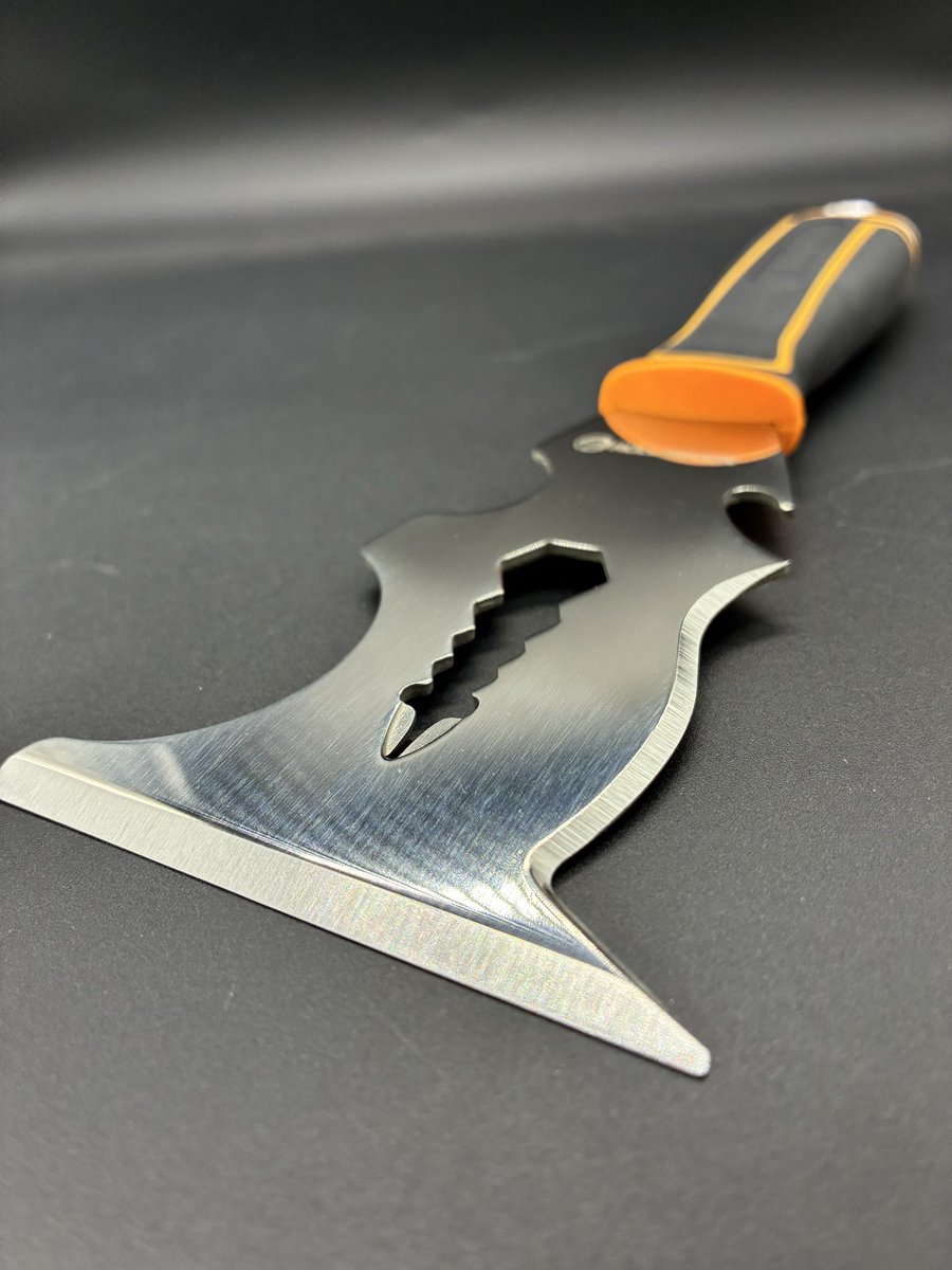 Sunvic0036's tweet photo. 本日は
【マルチペインターズツール】
のご紹介です‼️ 
本商品につきましては、14個のスペックを
１つにまとめた商品になっております‼️
本社、北支店にて在庫していますので、
実際に商品を手に取ってご覧いただけます‼️
オンライン公式ショップ
https://t.co/g39FrW7Ih6

#サンビック #ROLLINGDOG https://t.co/JlIgGlQezF