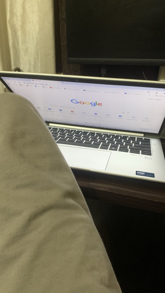 HeyZeeshanX's tweet photo. WFH taught me my commute was the most productive part of my day. https://t.co/MUuk8SE0P2