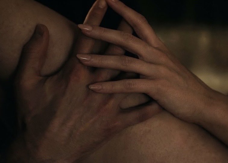 elif_wants's tweet photo. Olive &amp; Adam x Touch 🧬

#thelovehypothesis #oliveadam #olivesmith #adamcarlsen https://t.co/eus5wvS8Jl