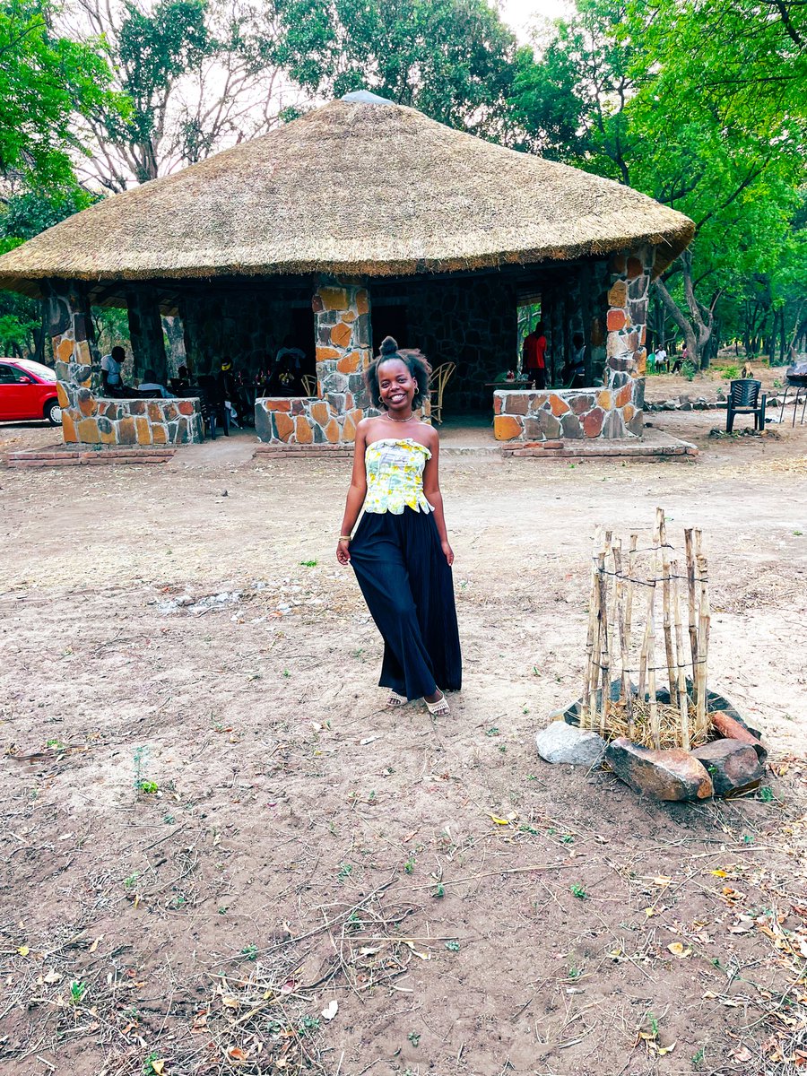 nyankhombo's tweet photo. DZULO✨@KaunjikaA 
#malawi https://t.co/fpVhGdlHqQ