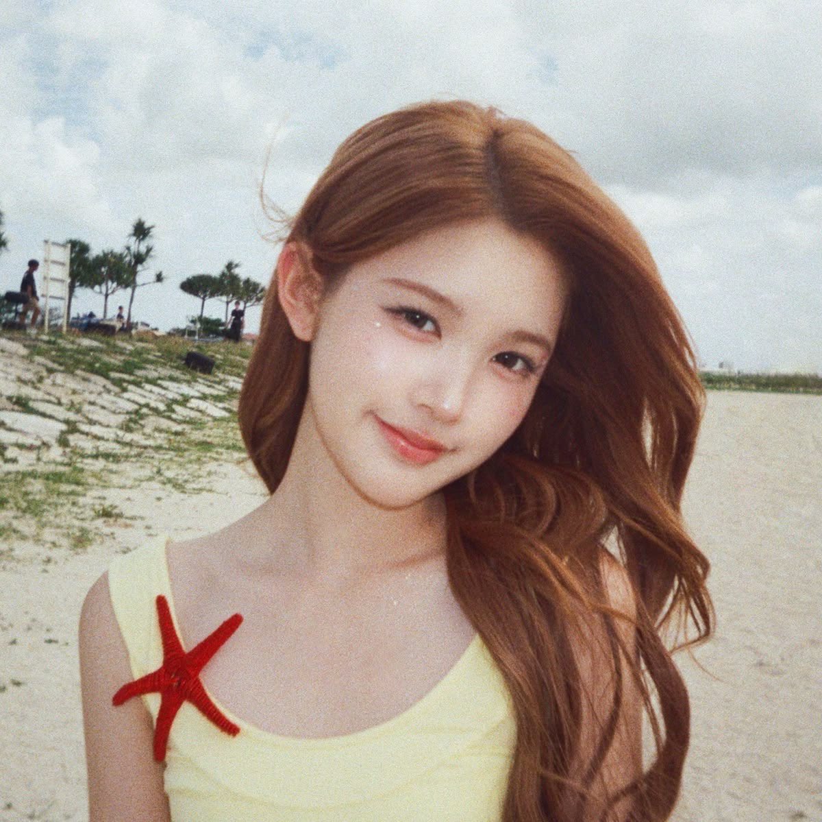 ANAAAlul's tweet photo. Panas nya ngalahin matahari gak guehhh https://t.co/i6wr8WOBsa