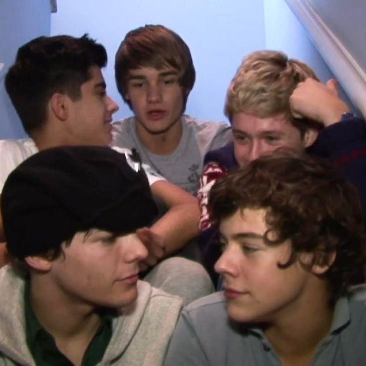 larrywithk's tweet photo. Feliz 28 para quienes lo celebran https://t.co/wbUpRNYn6c