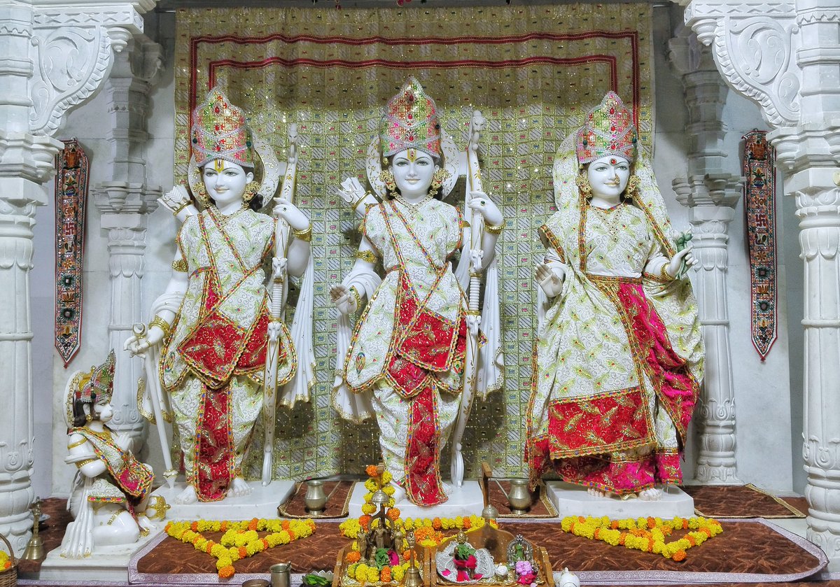 Somnath_Temple's tweet photo. श्री राम मंदिर, प्रभासक्षेत्र - गुजरात (सौराष्ट्र),
दिनांक: 28 सितंबर 2026, भाद्रपद कृष्ण द्वितीया - सोमवार
मध्याह्न शृंगार
092611265

प्रभास तीर्थ में हिरण्या नदी के किनारे बिराजमान भगवान श्रीराम प्रभु के तीर्थ पहुंचने के लिए लोकेशन लिंक:📍https://t.co/eKlb18Nrky

Whatsapp Channel Daily Darshan https://t.co/sndKP0fuKq