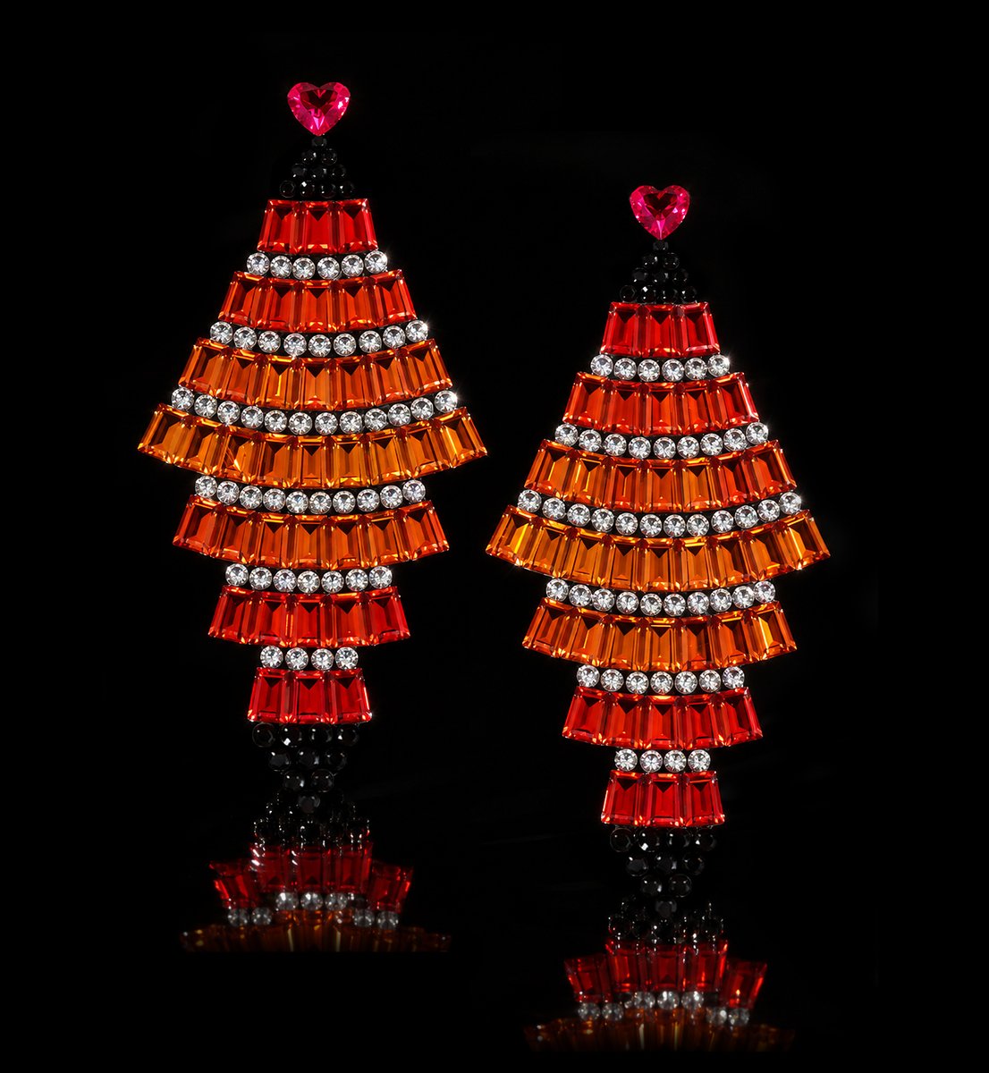 echinastone's tweet photo. #DESIGN: Striking statement earrings layout beautifully showcase a tiered chandelier style that balances bold architecture with elegant movement. 

For more details https://t.co/HLzNGxfoWs

#gemstones #gems #chinastone #meleesize #sapphire #calibratedgemstones https://t.co/y56Yvp9Uq4