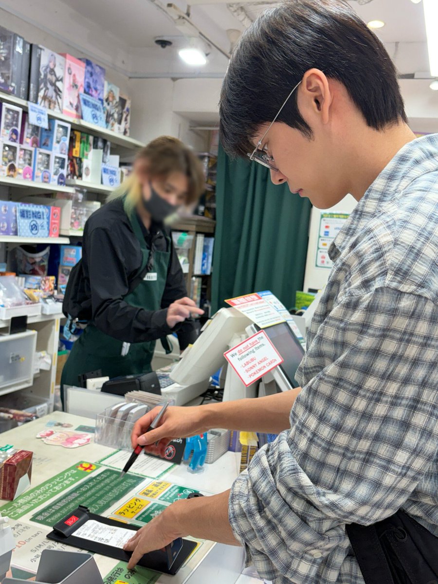 rudo11ph's tweet photo. 동그란 뿔테가 귀여웠어요 https://t.co/DwWx4MUvIC