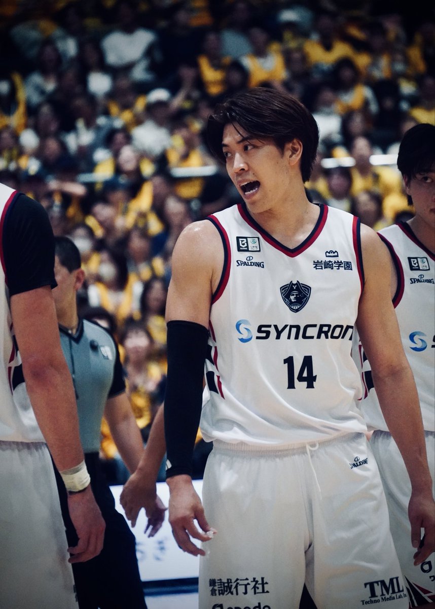 Gunma_DP's tweet photo. 2026.09.27   佐藤卓磨　
凄い熱量でチームを鼓舞してました。タイムストップ時は皆にハドルハドルみたいな声掛けしてた気がする。(気がする)

アツイ漢は好きです。(40代男性)
#ビーコル https://t.co/7BoZU1b1tm