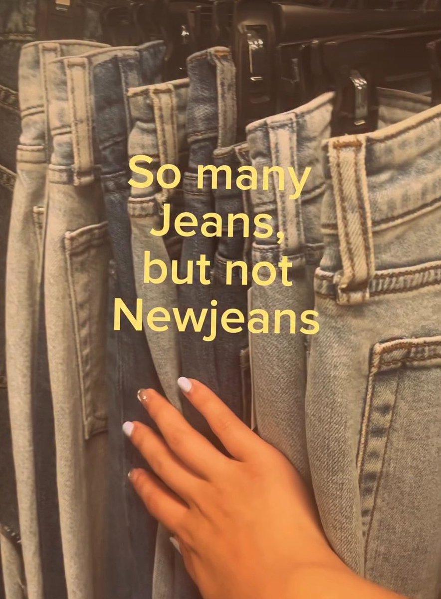 BunizQ's tweet photo. 😭👖🫂 https://t.co/FOWZtmko6c