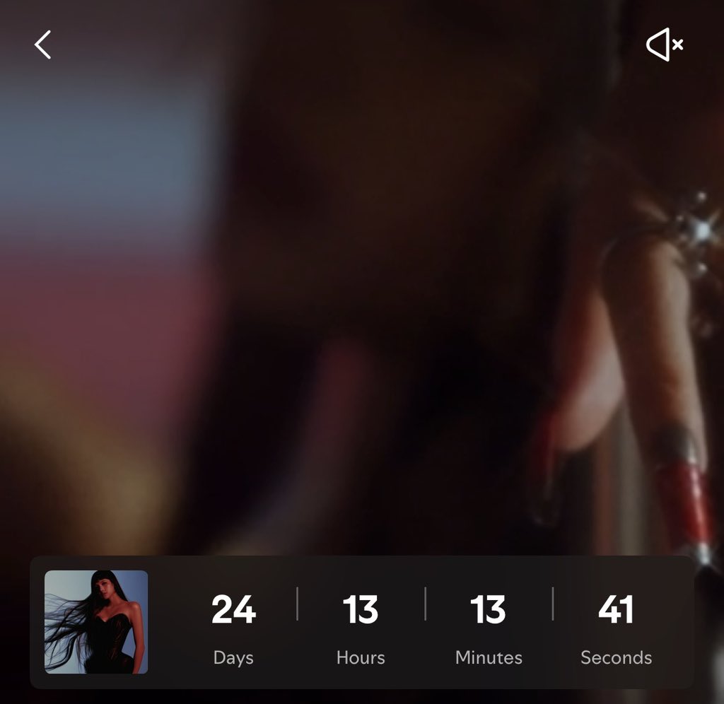 LisaXspotify's tweet photo. 24 Days. https://t.co/OpK4WNDT1J