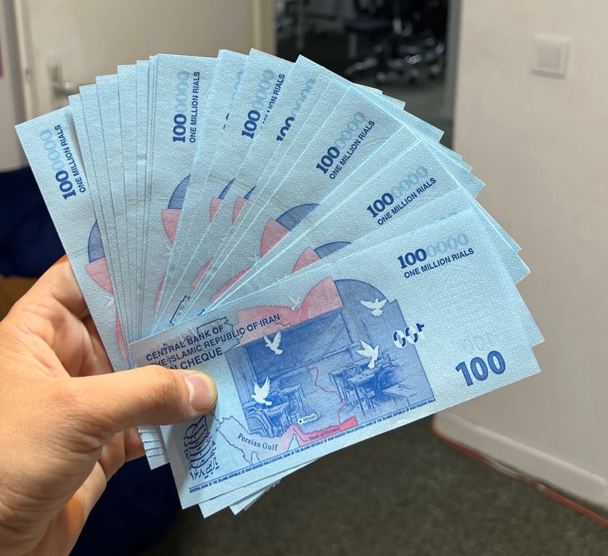 iranscreenshot's tweet photo. Iran's new banknotes for the Minab school massacre https://t.co/bPdeVWp5xB