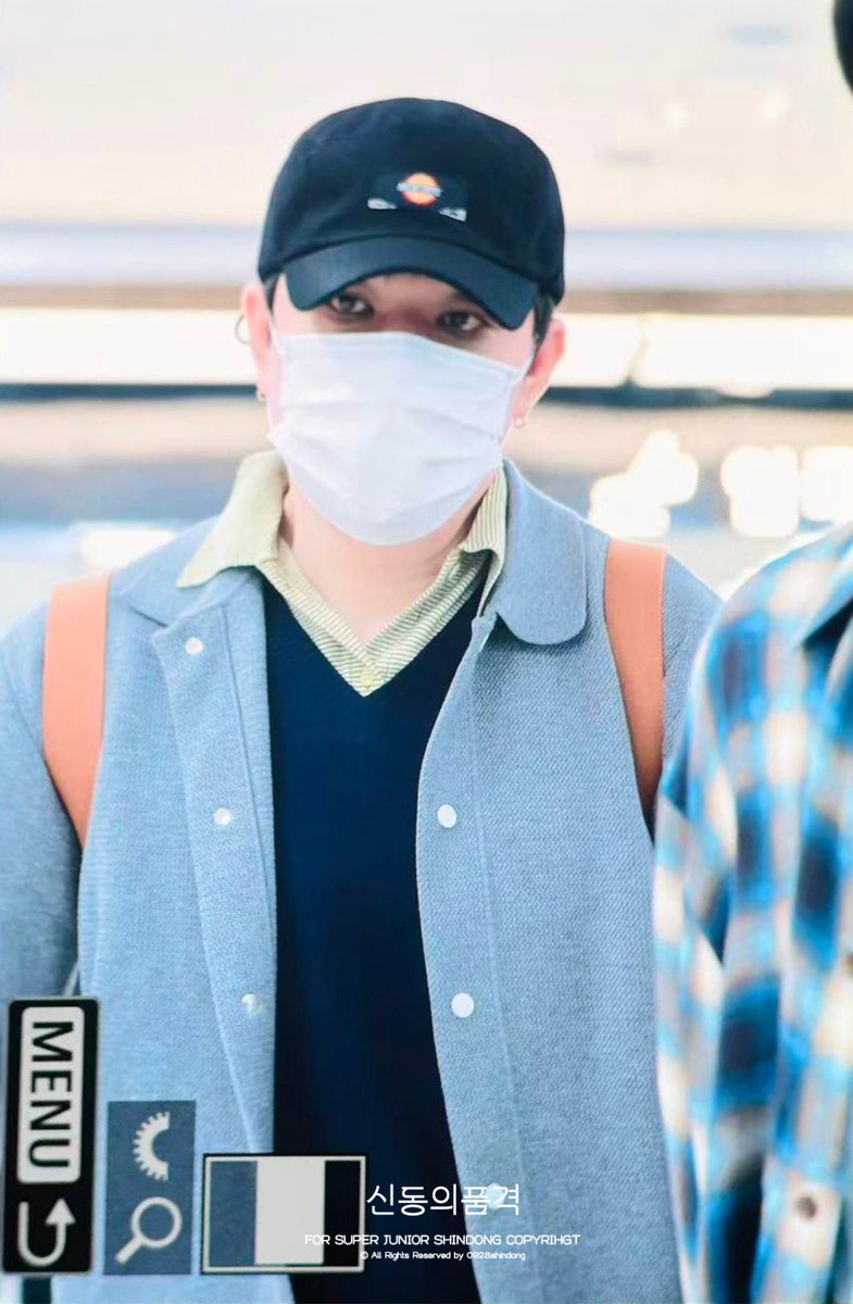 0928Shindong's tweet photo. 260928 💙🎁

♡ ⋆｡˚ 𝙃𝘼𝙋𝙋𝙔 𝘽𝙄𝙍𝙏𝙃𝘿𝘼𝙔  :. ° .☆ 

#SHINDONG #신동 #신동희 #神童 #シンドン #SJ #슈퍼주니어 #SUPERJUNIO https://t.co/4VJClws7SZ