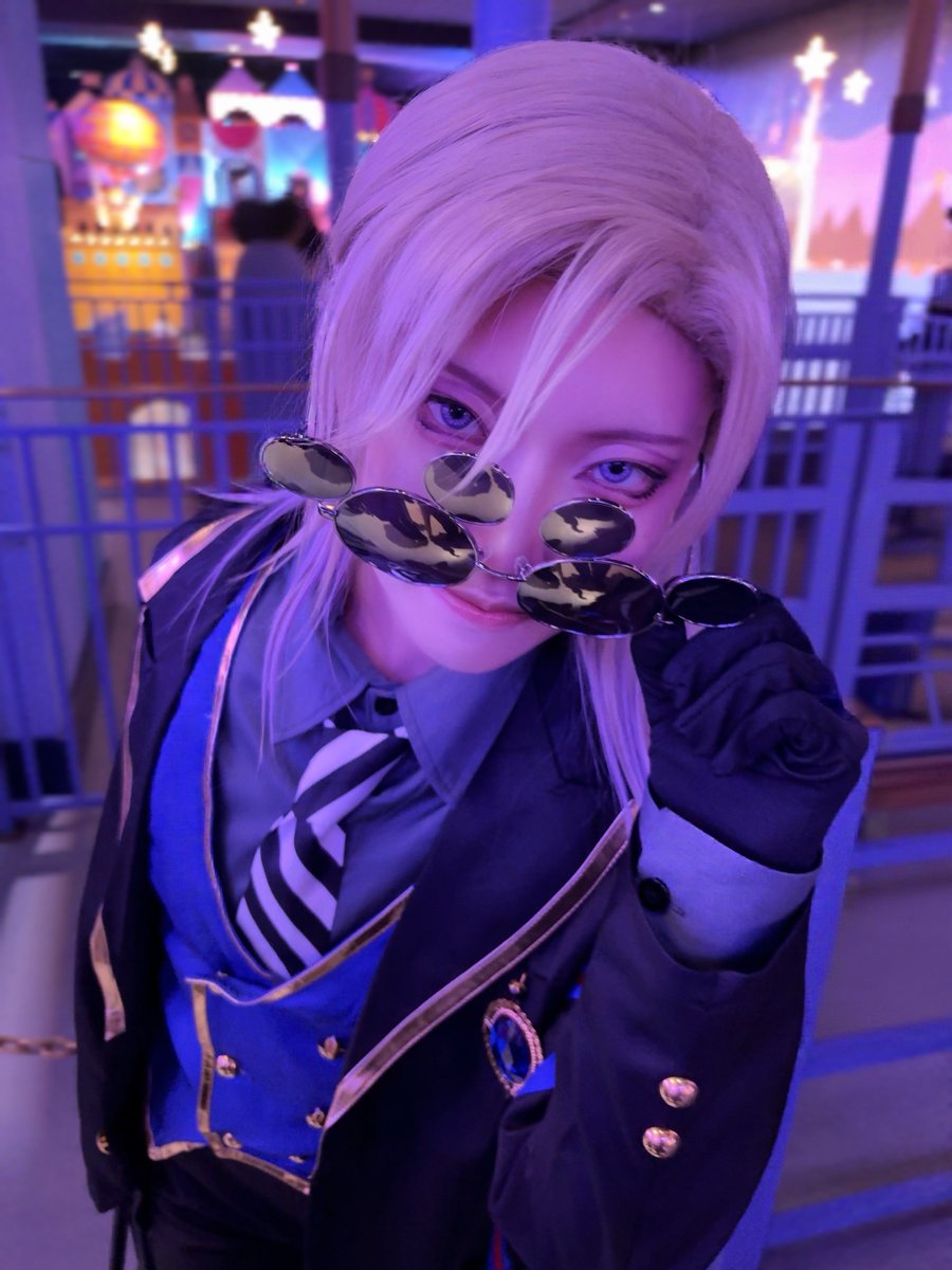 pi_man_cos's tweet photo. 初Dハロ👑で来てます！

#Dハロ仮装2026 
#Dハロツイステ https://t.co/zn1bQrugho