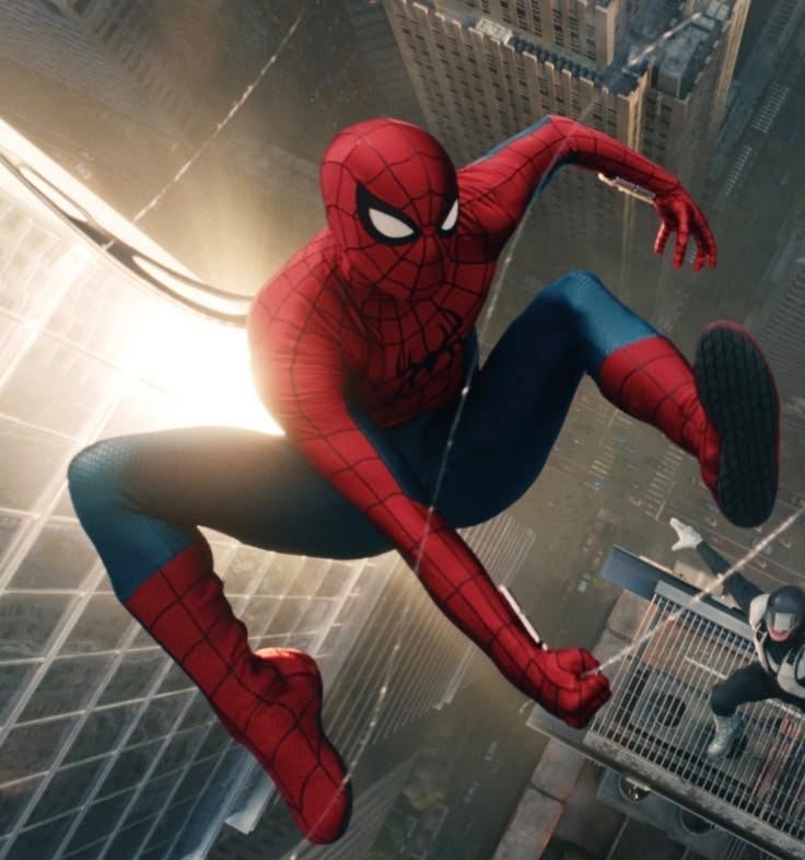 5Glord's tweet photo. Tom Holland 🤐

In spider man.                   In real life. https://t.co/kRZDmgK2xx