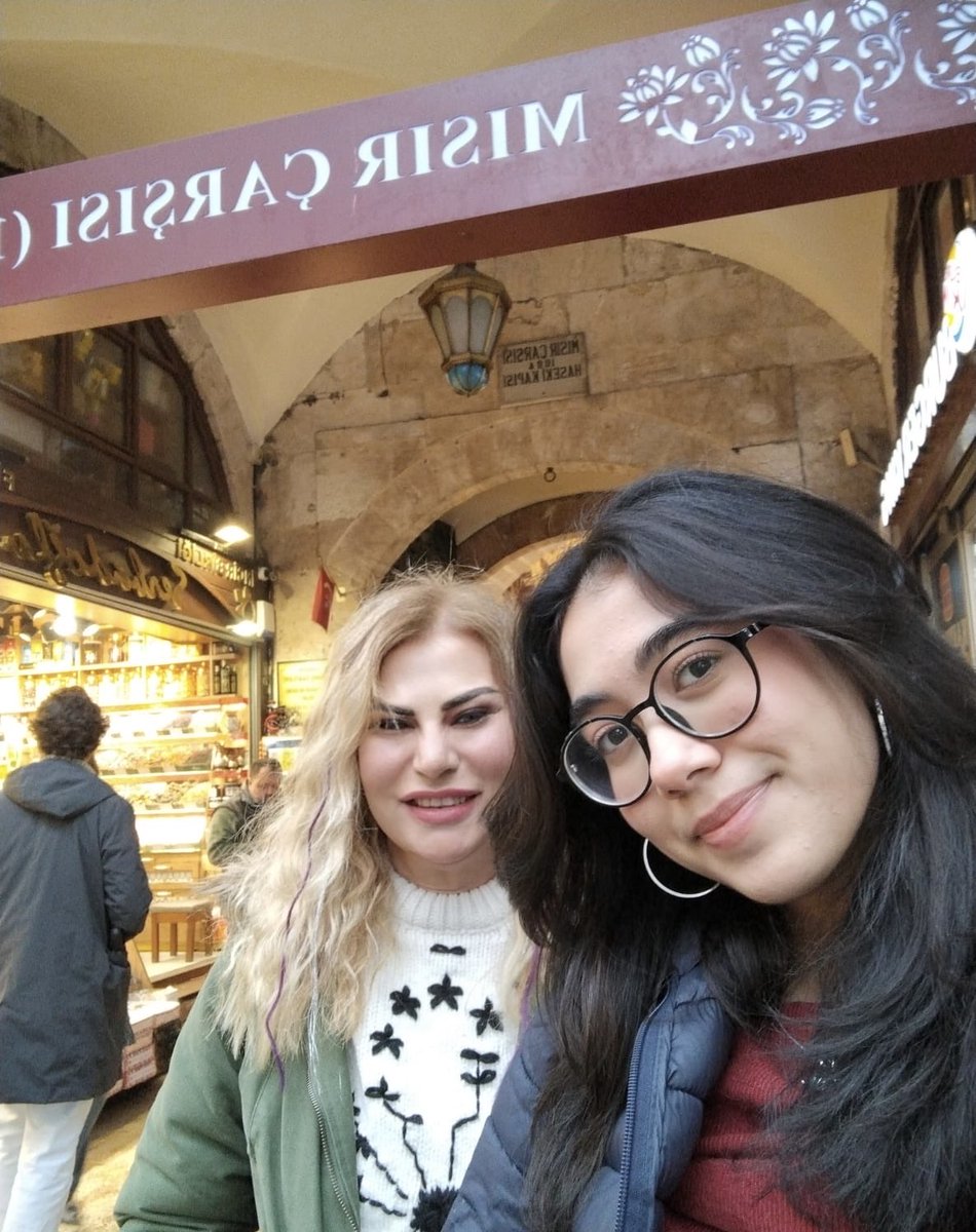 boydakhulya34's tweet photo. Günaydın çiçeğim gelmiş hoşgelmiş  ❤️😍 https://t.co/98DUl5uemC
