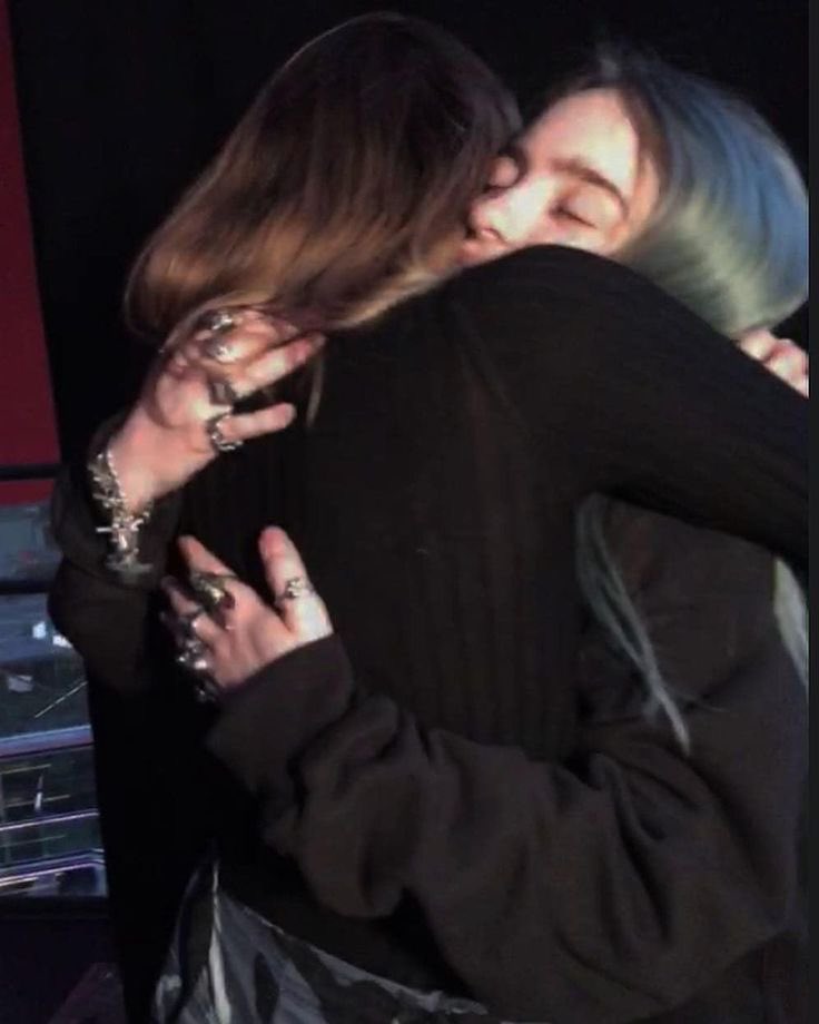 selestesl's tweet photo. I’m so lucky to have Billie in my life. Her music makes my life better. I’m so grateful to live in the same time as her. 
I LOVE HER SO MUCH https://t.co/wA3WPPzlLR