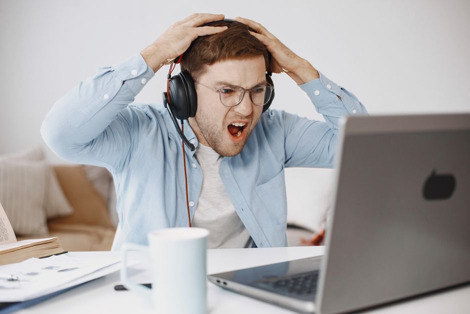 jasoncobine's tweet photo. Are you annoyed with #insurance #providers who don't know about #online #business? https://t.co/bQqahdhTgX https://t.co/t7kS4vVjjl