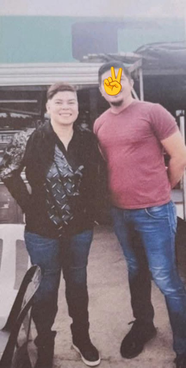 17thPrs913's tweet photo. Kaya patay na patay si surayda eh. 😁😆 https://t.co/1muu4b7ODV