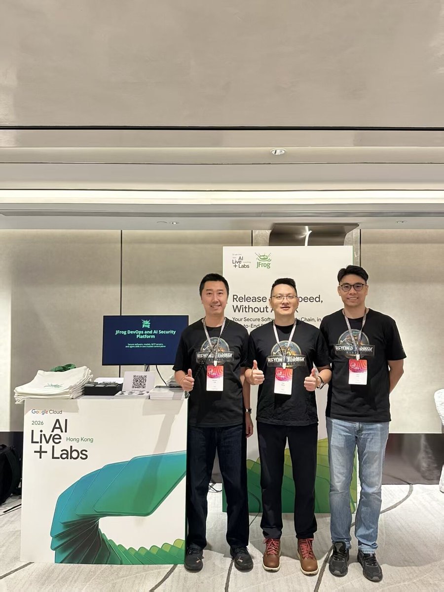 jfrog's tweet photo. That's a wrap on Google Cloud AI Live + Labs Hong Kong 🇭🇰 

It was a high-energy day of conversations with the #AI and #cloudcommunity across the region. One question kept coming up: how do you move from AI experimentation to real, production-ready solutions?

Thank you to everyone who stopped by our booth to talk about #AI, #GoogleCloud, and building smarter solutions for the future. Great energy, great conversations, and even better connections.

Until the next one 🐸 
#Softwaresupplychainsecurity #DevSecOps #AIOps #EveryOps