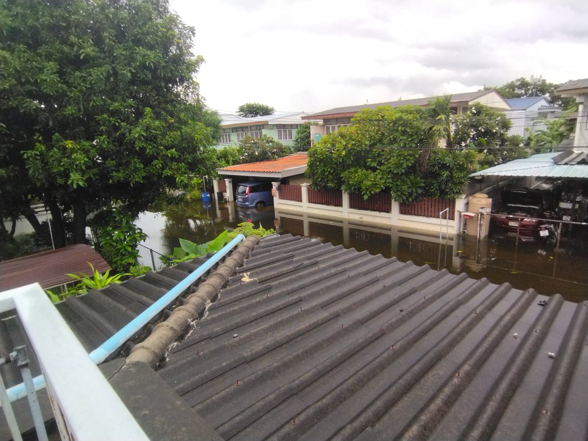 FSRR34's tweet photo. My work might be delay because flood disasters. Wahh https://t.co/CVCcdTEsiX
