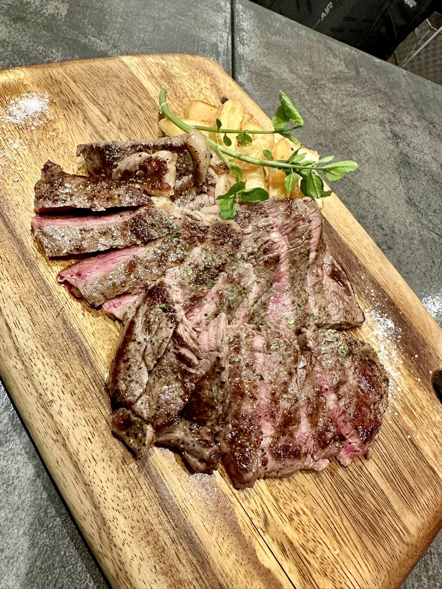 Kyohei166311's tweet photo. 最近食べた美味かったものの一部… https://t.co/BF8zBBr30k