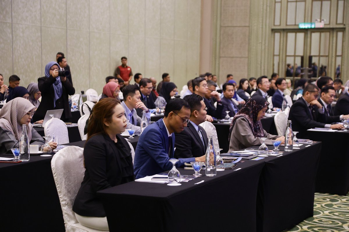 officialmosti's tweet photo. 𝐌𝐀𝐋𝐀𝐘𝐒𝐈𝐀 𝐏𝐄𝐑𝐊𝐔𝐊𝐔𝐇 𝐊𝐄𝐑𝐉𝐀𝐒𝐀𝐌𝐀 𝐀𝐒𝐄𝐀𝐍 𝐊𝐄 𝐀𝐑𝐀𝐇 𝐏𝐄𝐋𝐀𝐍𝐂𝐀𝐑𝐀𝐍 𝐀𝐍𝐆𝐊𝐀𝐒𝐀 𝐘𝐀𝐍𝐆 𝐒𝐄𝐋𝐀𝐌𝐀𝐓 𝐃𝐀𝐍 𝐌𝐀𝐌𝐏𝐀𝐍

@officialmosti https://t.co/AqFcYri3nv https://t.co/uqR2s3TUL3