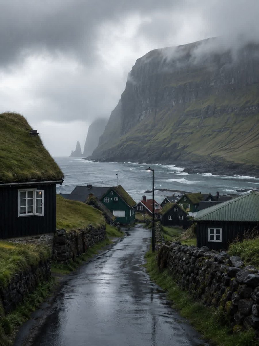 naturebeauty760's tweet photo. Rainy day in Faroe islands 🇫🇴 https://t.co/LKUNsrC8AV