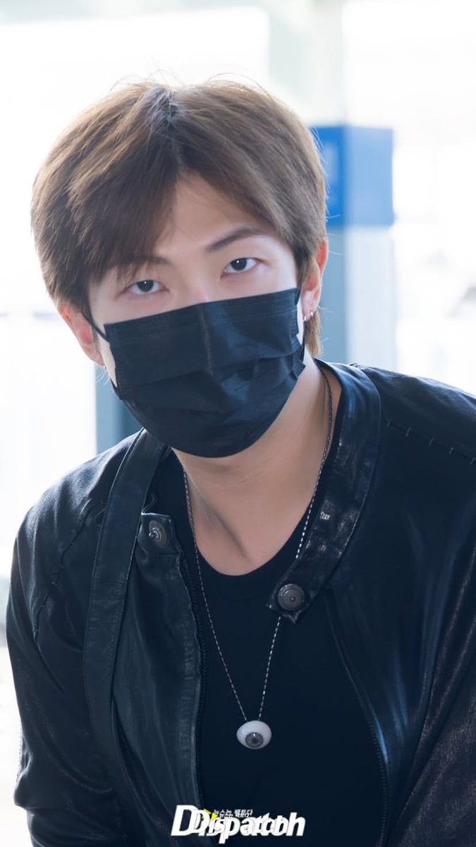 namjoonholicR's tweet photo. Our Art Curator…❤️

#RMxSFMOMA https://t.co/9zIARibZ5N