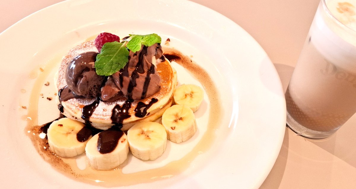 Oimo_Cookie_cat's tweet photo. #デニーズ #バースデーデザート のパンケーキをお昼に頂きました😋✨️
これが無料なのスゴいです🥺✨️デニーズさん🥞✨️ありがとう！！！
ご飯はクラブハウスサンドイッチ食べたけど…写真撮るの忘れちゃいました！w
まだ病院から帰れないけど…配信には間に合わせるぞ～💪😃💪✨️ https://t.co/xFlQTbP9V6