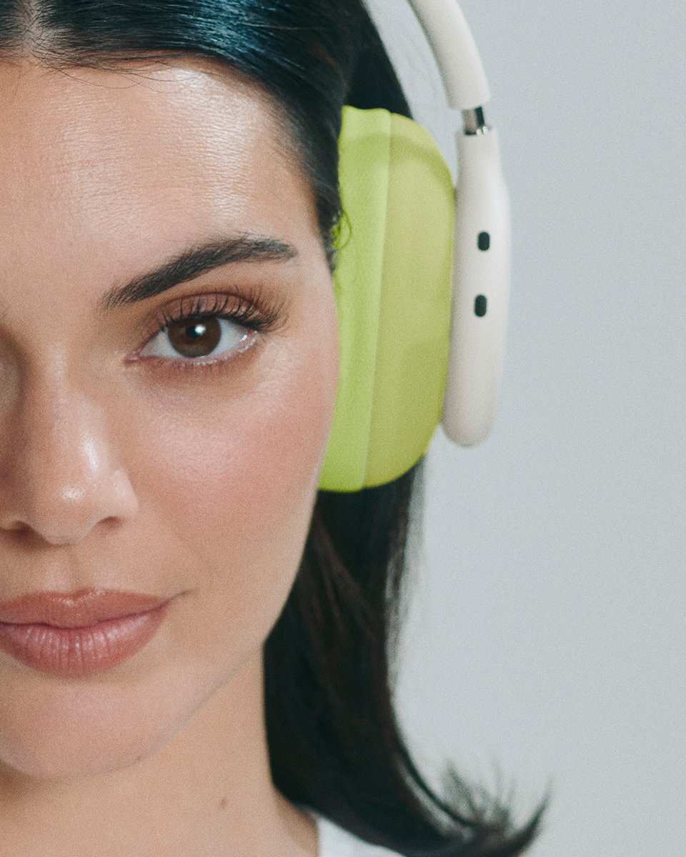 anura72823's tweet photo. Kendall's face card...!🔥🔥🔥🔥 https://t.co/ewd5jlrAQ9