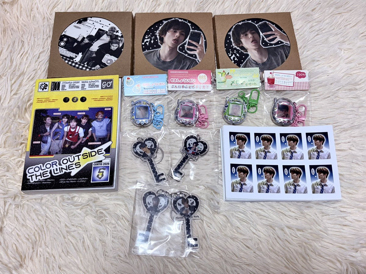 ppp20405's tweet photo. ˚₊‧꒰ა 🫧 #ตลาดนัดCortis 🫧 ໒꒱ ‧₊˚

♡ ปล่อยโฟโต้การ์ด &amp; สติกเกอร์ CORTIS ♡

꒰ა 🎀 ໒꒱ สินค้ามีเยอะกว่าในรูปนะคะ ꒰ა 🎀 ໒꒱

⌚️ 28 . 09 . 2026 ( วันนี้ ) ⌕ เวลา 18:00 น.
📍 TikTok Live  : https://t.co/hZjH5KgcPj

⊹ ࣪ ˖ ♡̷̷̷ แวะมาดูได้นะคะ ♡̷̷̷ ˖ ࣪⊹ https://t.co/GdwH0WzxgU