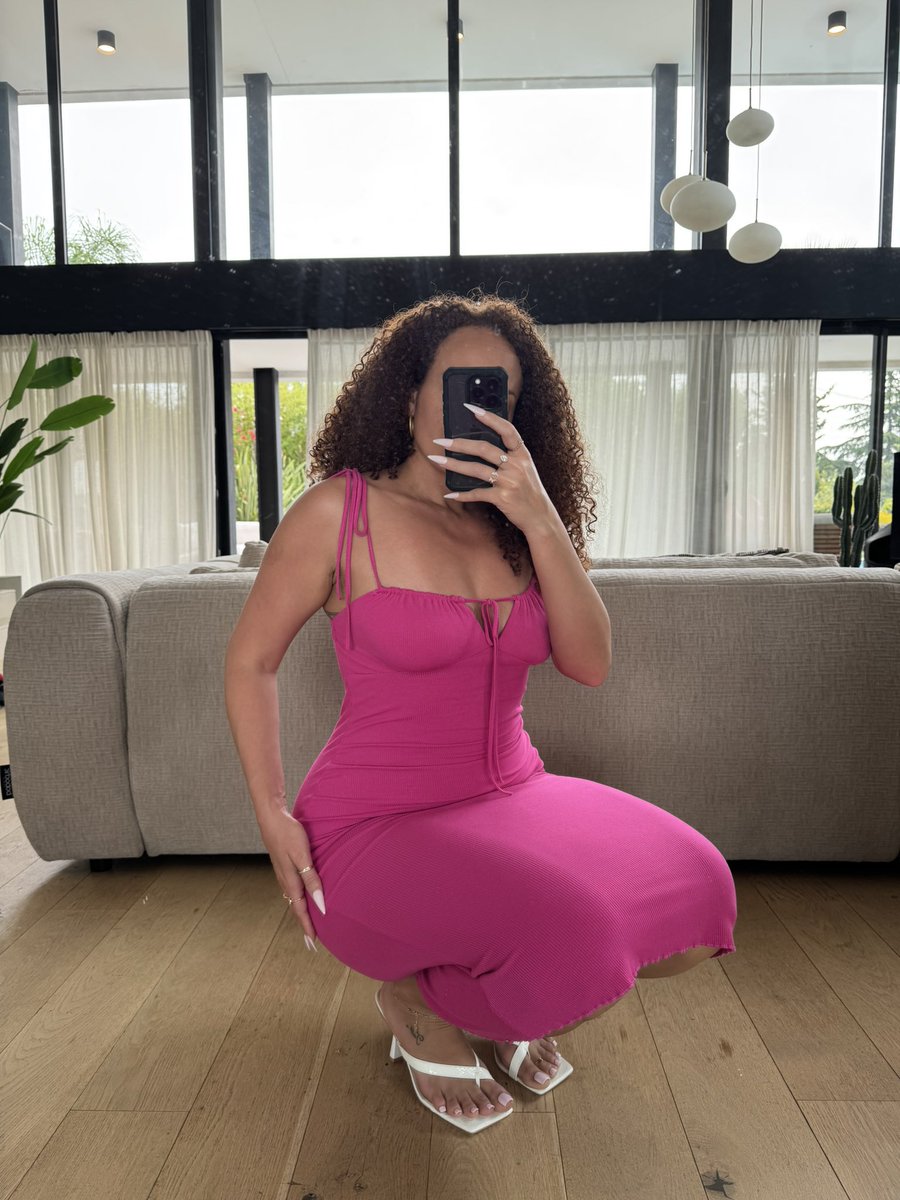 REELLESFRUK's tweet photo. 👤Name : @DominaLylia 
📍Location : LILLE 27-29/09🇫🇷

For more informations go to x ⬇️

@DominaLylia 

#frenchfeet #feet #footfetish #feetmet #footworship #feetsoles #soles #pieds #fetichiste #feetsession #toes #orteils #footgoddess #feetgirl #milffeet #milfsoles #cumsoles https://t.co/gsx29ce1fA