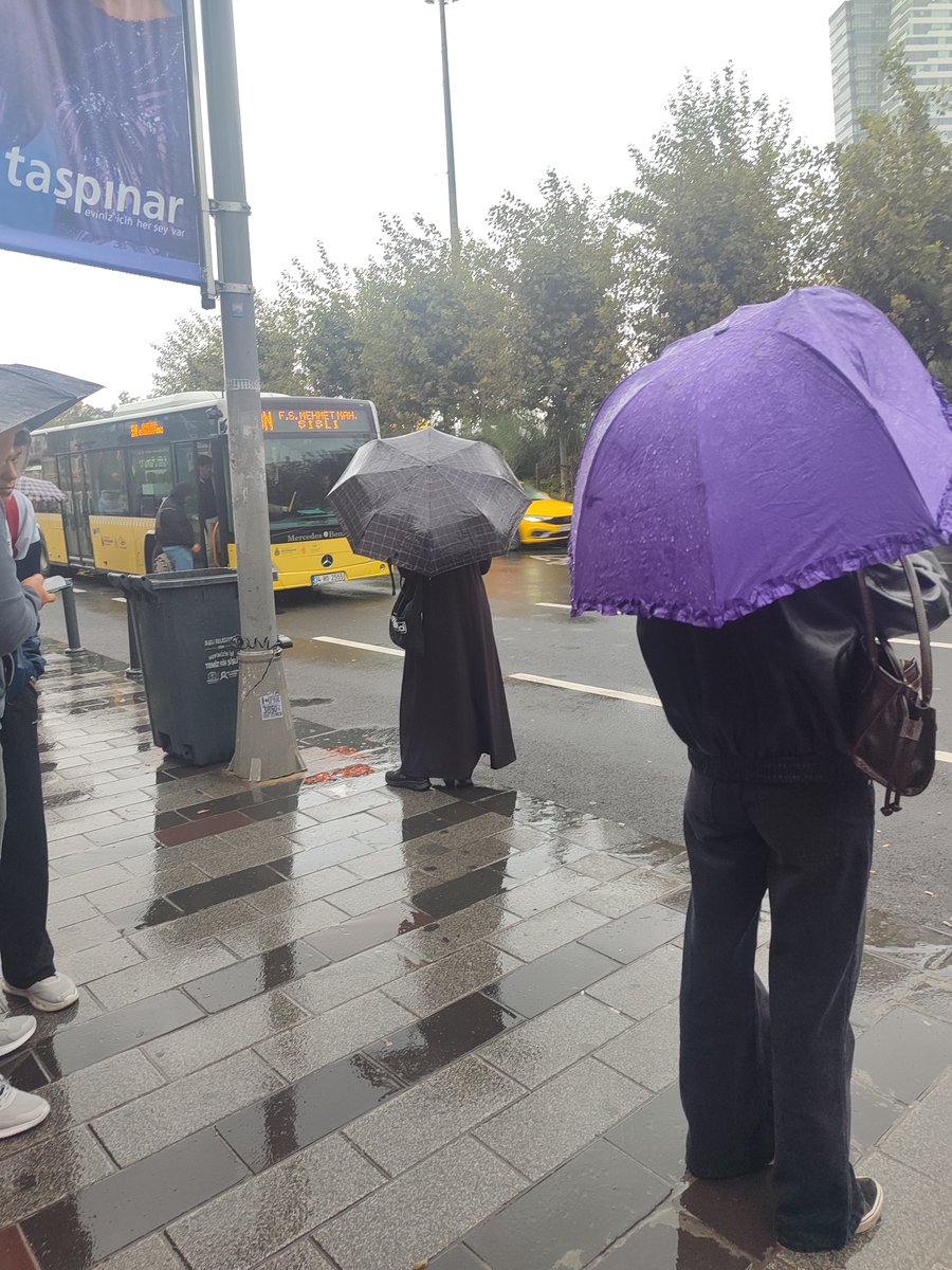_ttassneem's tweet photo. Senin derdin dert midir benimkinin yanında https://t.co/oa0GHjIBEG