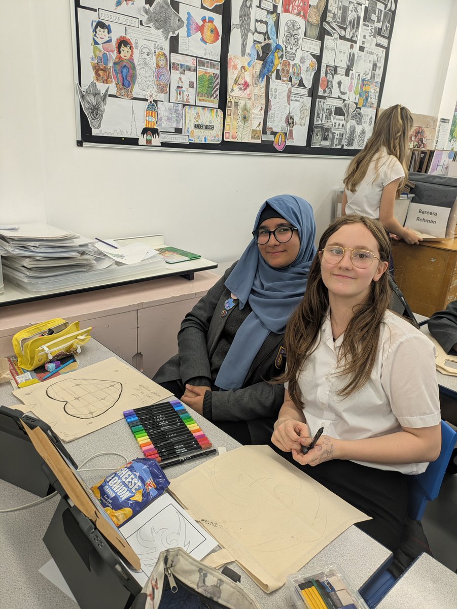 UnsworthAcademy's tweet photo. Our Friday lunchtime Art Club was in full creative flow this week! Students have been designing their own tote bags, carefully planning their unique designs. 👜✨
We can’t wait to see the finished creations next Friday lunchtime! 👏
#ArtClub #CreativeLearning #Creativity https://t.co/01K63qCifE