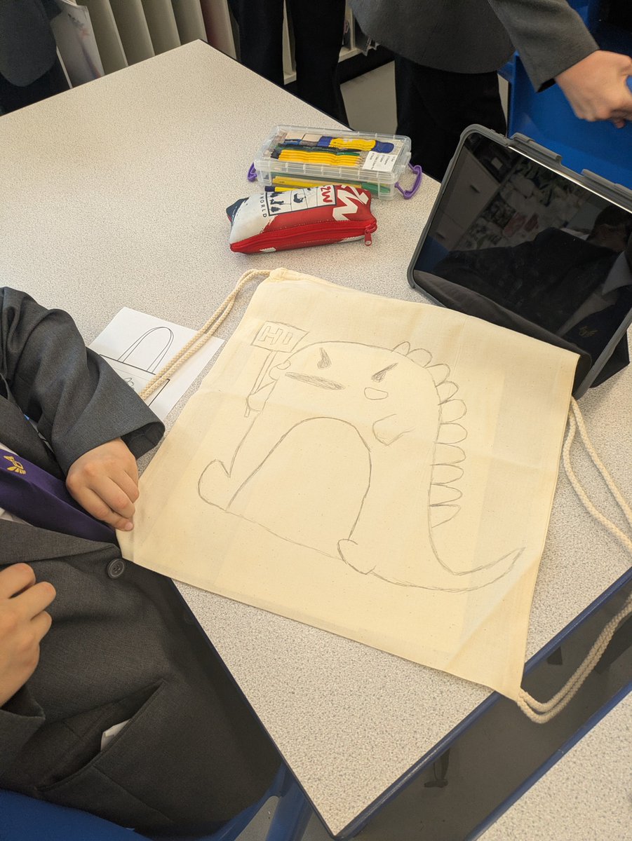 UnsworthAcademy's tweet photo. Our Friday lunchtime Art Club was in full creative flow this week! Students have been designing their own tote bags, carefully planning their unique designs. 👜✨
We can’t wait to see the finished creations next Friday lunchtime! 👏
#ArtClub #CreativeLearning #Creativity https://t.co/01K63qCifE
