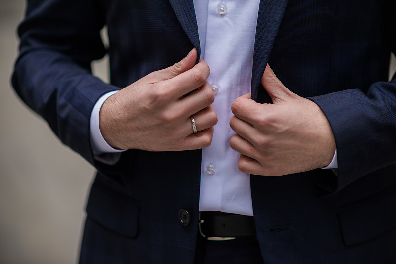 mable_drex233's tweet photo. I'm honoured to be a best man at today's wedding. I've worked hard to keep everything in order, and now I feel a little shy.（我很荣幸当今天婚礼的伴郎，我努力把一切安排妥当，现在有点不好意思。） https://t.co/kdRSfJNRXi