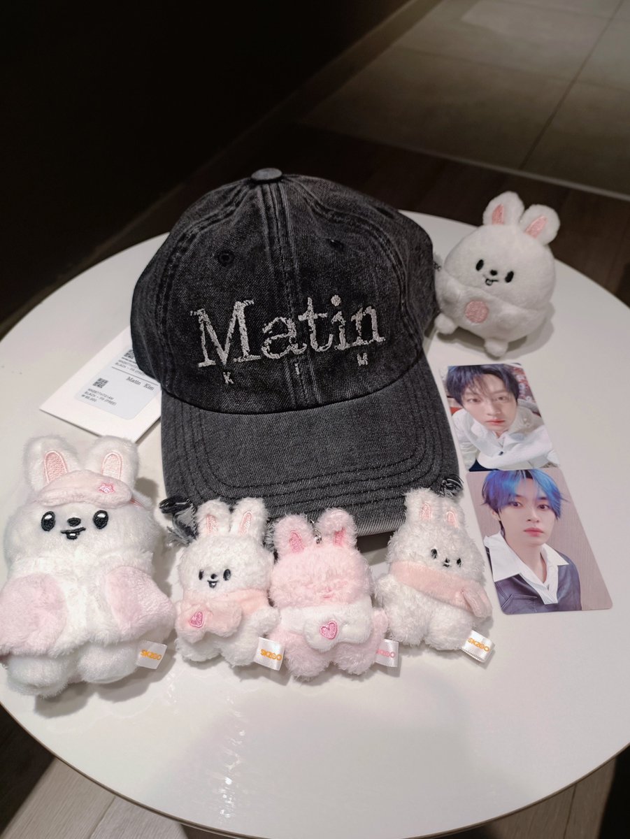 lknowyo_'s tweet photo. 支持这个MatinKim最帅的代言人😻
#리노 #LeeKnow
#마뗑킴X리노
#LEEKNOWXMATINKIM https://t.co/6cDrsk50f4