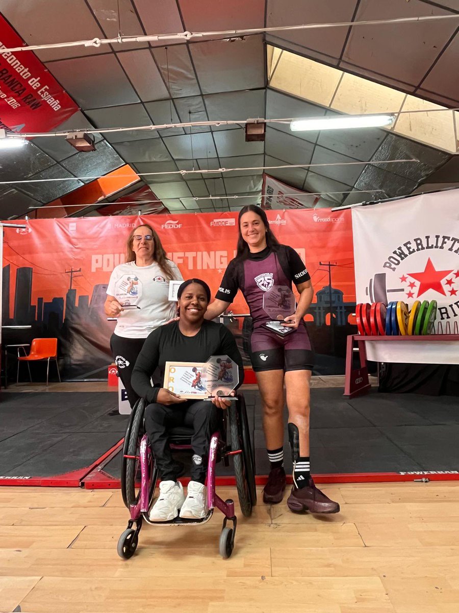 FMDDF's tweet photo. Resultados Femeninos ⤵️
🥇 Clara Sarahy Monasterio
🥈 María Mercedes Mejías 
🥉 Andrea Olivo

Resultados Masculinos ⤵️
🥇 José Manuel Abud
🥈 Carlos Gualberti Zapata
🥉 Rafael Armando Rodríguez 

#SomosFMDDF | @deportecmadrid | @Paralimpicos | @Fundacion_ONCE | https://t.co/2Sd0jWT2XM