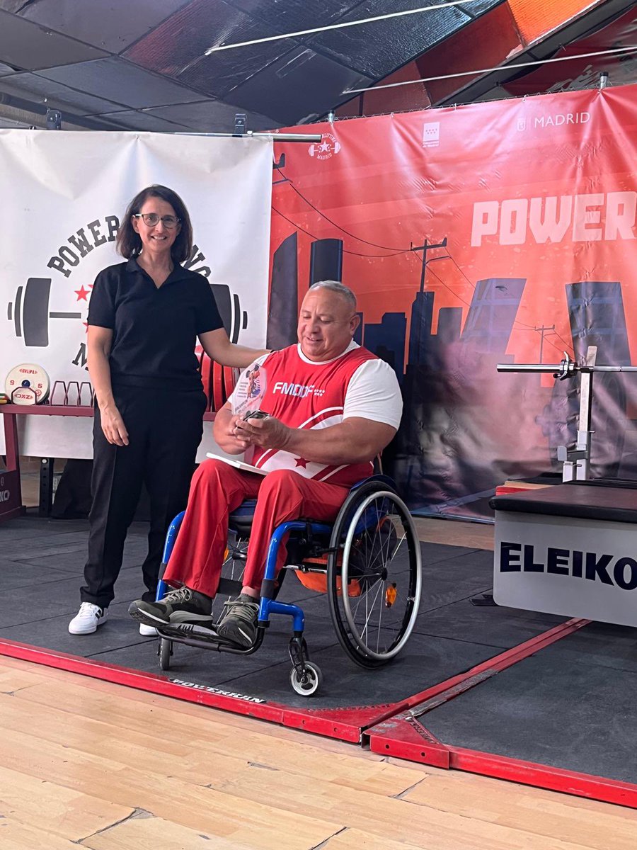 FMDDF's tweet photo. 👏🏻 Concluimos la V Copa de powerlifting de Madrid organizada en colaboración con el club @sideropolisclub 🔝 

¡𝑬𝒏𝒉𝒐𝒓𝒂𝒃𝒖𝒆𝒏𝒂 𝒂 𝒕𝒐𝒅𝒐𝒔 𝒍𝒐𝒔 𝒑𝒂𝒓𝒕𝒊𝒄𝒊𝒑𝒂𝒏𝒕𝒆𝒔! 

Toda la información actualizada en nuestra página web 📲 

#SomosFMDDF | @deportecmadrid | https://t.co/6M0yWRbHuN