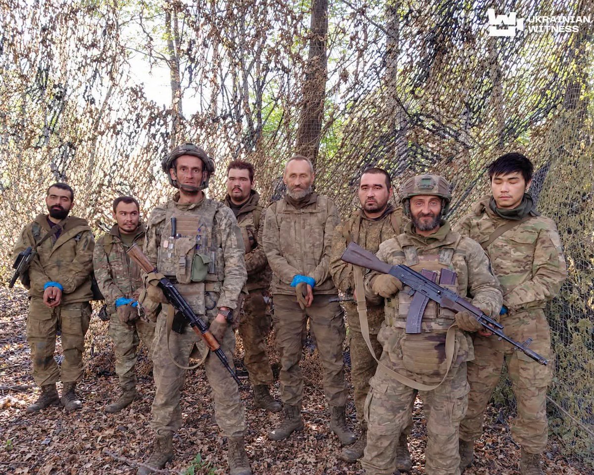 SanderRegter's tweet photo. Russian troops spent five or six days crawling through a 26-kilometre gas pipeline in Zaporizhzhia, using electric scooters and children’s toy cars to move their equipment. Their aim was to emerge behind Ukrainian positions undetected. https://t.co/miyFp29EFy