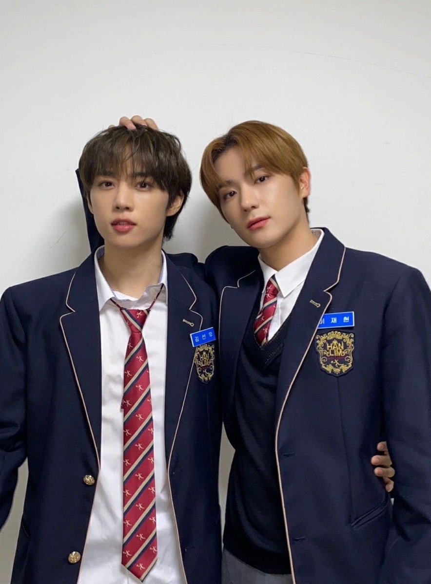 onxzep's tweet photo. @radiombc @officl_theboyz 시낭대즈!! 선우 현재
이 두명 붙어놓으면 걍 알아서 웃겨줍니다… https://t.co/0AXLjmQHQ1