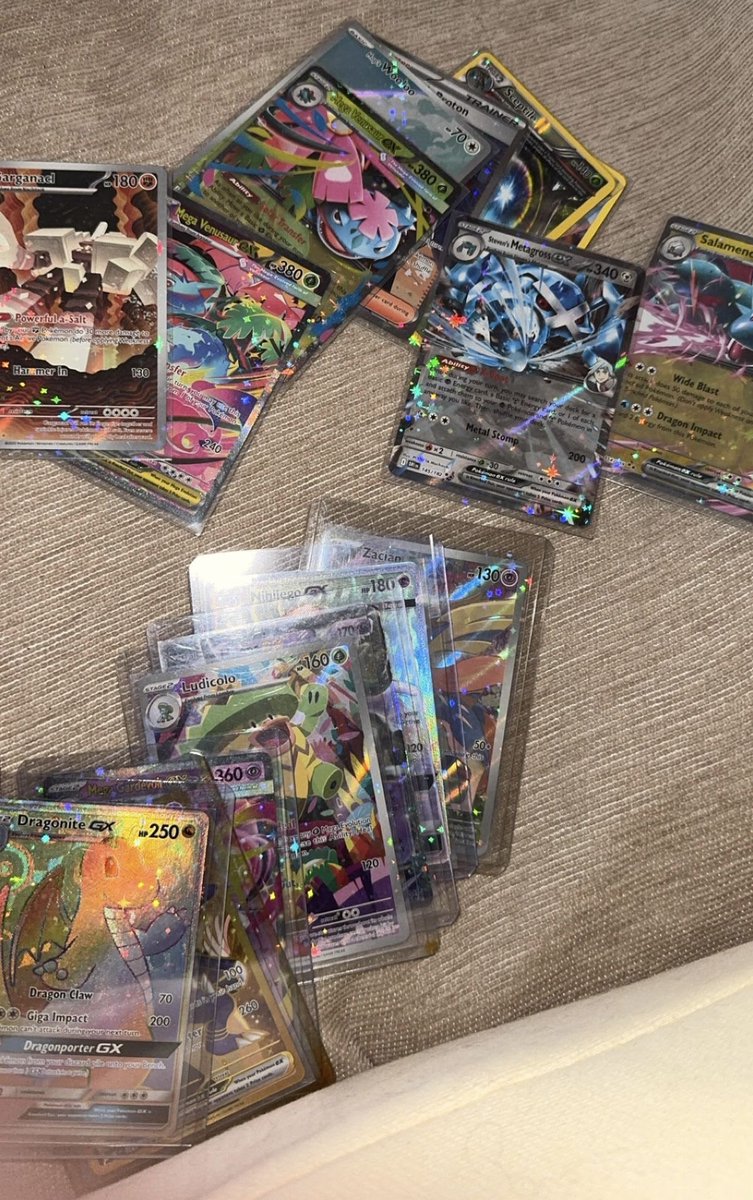 ziyaadabdel's tweet photo. 5 WINNERS GIVEAWAY🚨🚨🚨

Giving away a huge batch of Pokémon cards to 5 lucky people,

👀 YESSS, Includes hits like… Shiny Charizard V, Riolu, and more.

To Enter:
• Like &amp; RT
• Follow this page
• Drop a comment below

⏰ 72 hours only. 

Good luck https://t.co/QKBVLhlMGE