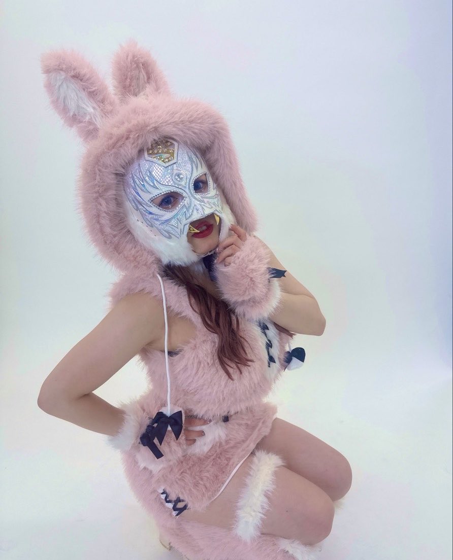 Nyolfhm's tweet photo. 虎さんがうさぎさんになってるの天才すぎる😭💕もこもこでほんとに可愛いしTikTokのウインクで心臓撃ち抜かれた😭💕世界で1番可愛い🥇💕
#stardom
#スターライト・キッド
#SLK https://t.co/UtxKPjnZ58