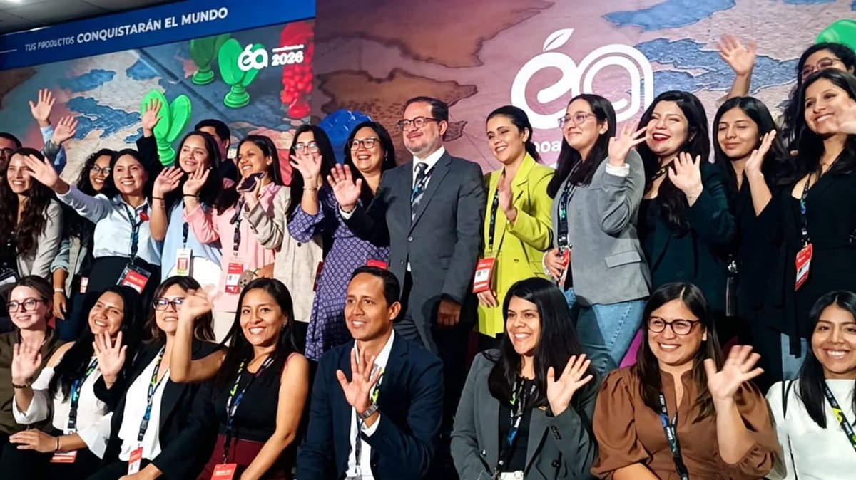 prensaperupe's tweet photo. 🇵🇪Edgar Vásquez Vela-CIEN ADEX: La edición 2026 se planificó desde antes de la anterior y ya se trabaja en la 2027, 'Expoalimentaria 2026' cierra con récord, más que una feria, son 1.100 millones de dólares en negocios proyectados. 
https://t.co/bpjhu0I0r8 https://t.co/EiUzXbqX9k