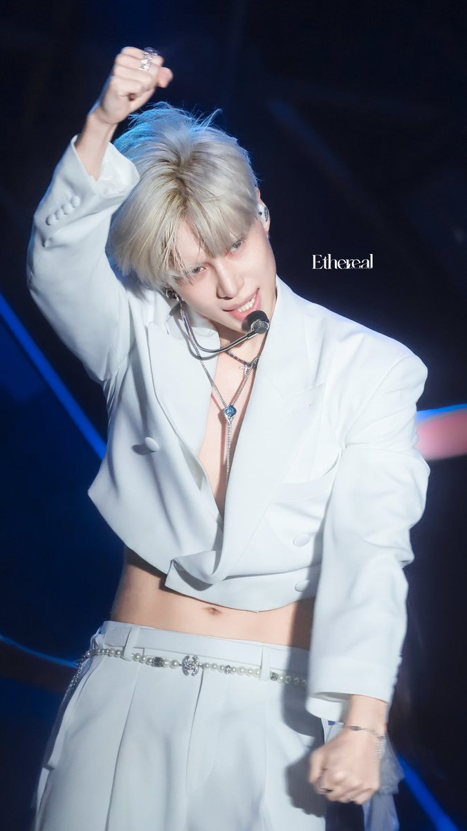 Ethereal_718's tweet photo. 260926 KRAZY Music Festival Taipei

𝔻𝕖𝕛𝕒 𝕍𝕦🤍

#태민 #TAEMIN #テミン #泰民
#TAEMIN_LiMiNaL https://t.co/H94KfXxOsd