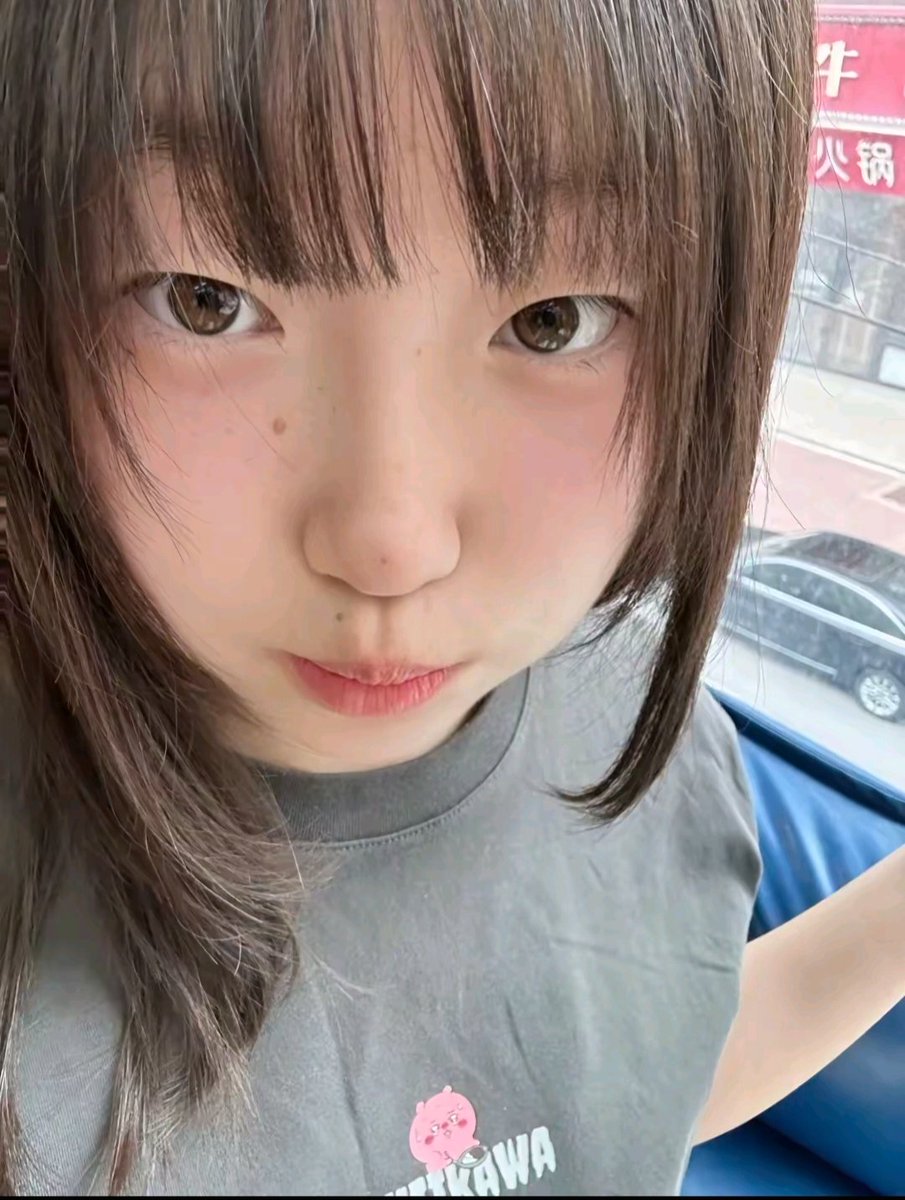 PyrhonM's tweet photo. 大学开学还没被要过微信
┭┮﹏┭┮ https://t.co/cRFKslwAMB