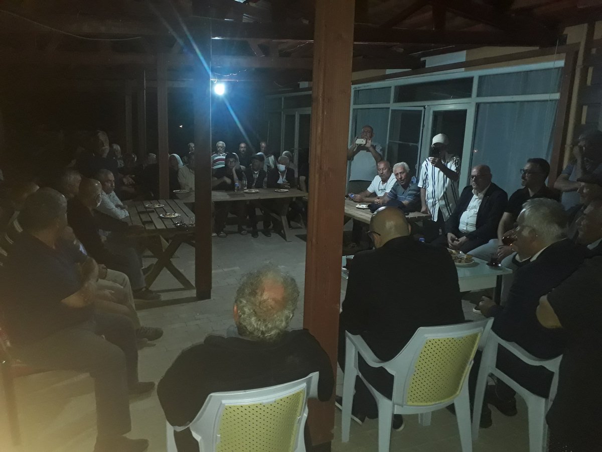 23YeniParti's tweet photo. ÜRETİCİNİN GÜNDEMİ: DÜŞÜK ÜZÜM FİYATLARI
Yeni Parti Bursa Milletvekili Kayıhan Pala, Elazığ İl Başkanı Dr. Emrah Özden ve beraberindeki heyet, Koruk köyünde üzüm üreticileriyle bir araya geldi.
🍇 Üretici kazanırsa, Elazığ kazanır. https://t.co/ObYVcmxQZB
