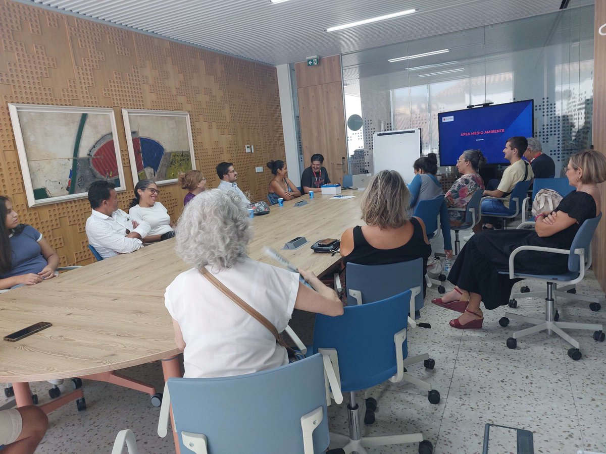 CREMalaga's tweet photo. Hace unos días llevamos a cabo la reunión trimestral de voluntariado del Área de Medio Ambiente de Málaga capital para compartir información de las actividades realizadas y previstas y para disfrutar de una gymkhana con dinámicas de sensibilización 💚🌍 https://t.co/7IGNBsKEWV