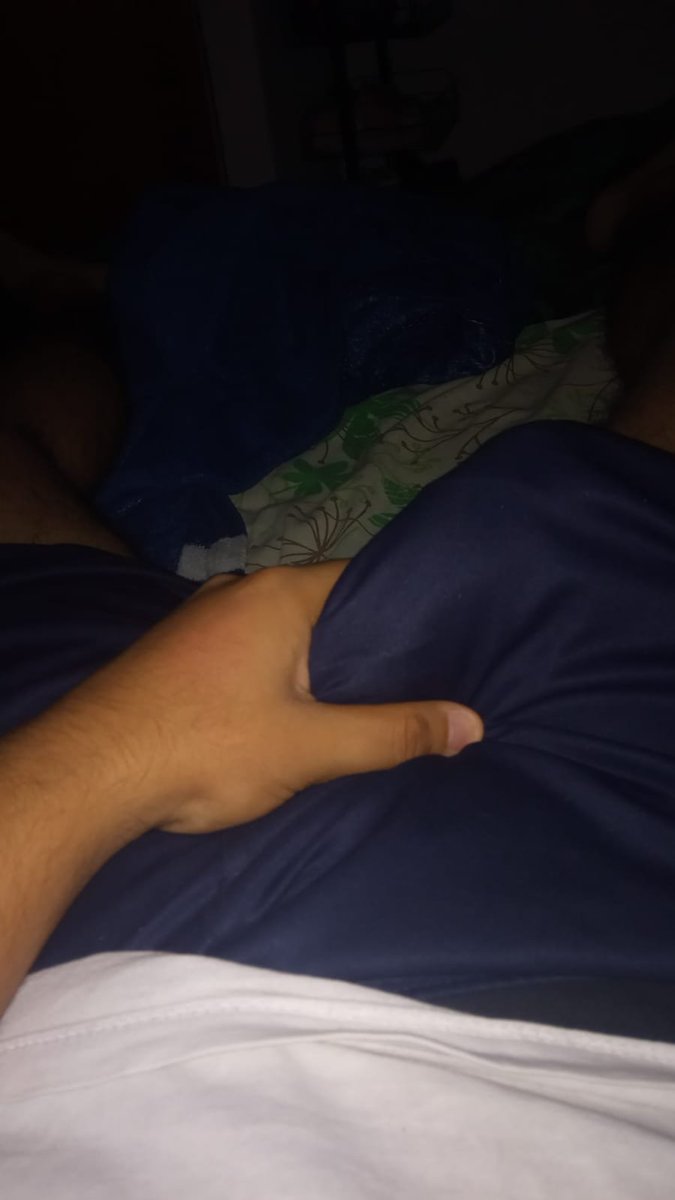 G4nst4809's tweet photo. Do you want to see my bulge? 

#nsfwㅤㅤ #cumtributeِs #bigcock https://t.co/sUR9j6wQFe