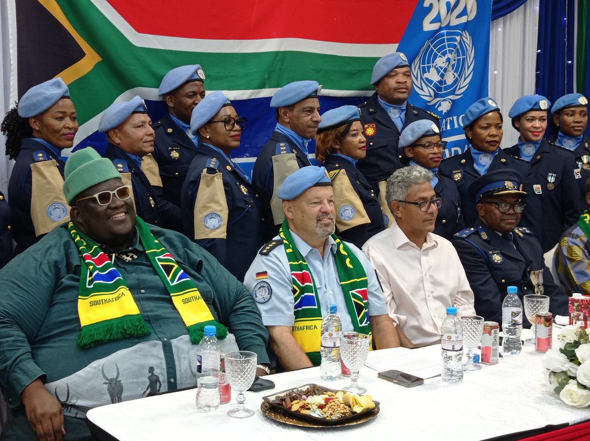 unmissmedia's tweet photo. #UNPOL officers from #SouthAfrica 🇿🇦 serving with @unmissmedia were awarded the prestigious #UN Medal of Honor for their professionalism and dedication to protection of civilians and the cause of peace in the conflict-affected country. The 18-strong deployment was recognized as having significantly high female representation as 74% of the officers are women.
#A4P #InvestInPeace