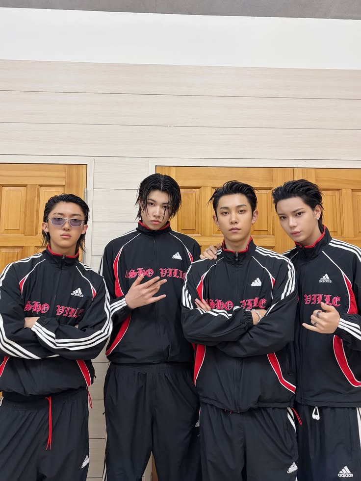 Louiss_Simp's tweet photo. @ryul_simp @ohyul_simp @woojin_simp AYOOO ABANG-ABANGGG‼️‼️‼️‼️ MAOOO YANG MANAA❓️ Dd ngikot. Atau ada pilihan Abang sendiri https://t.co/R9aasG4x4W